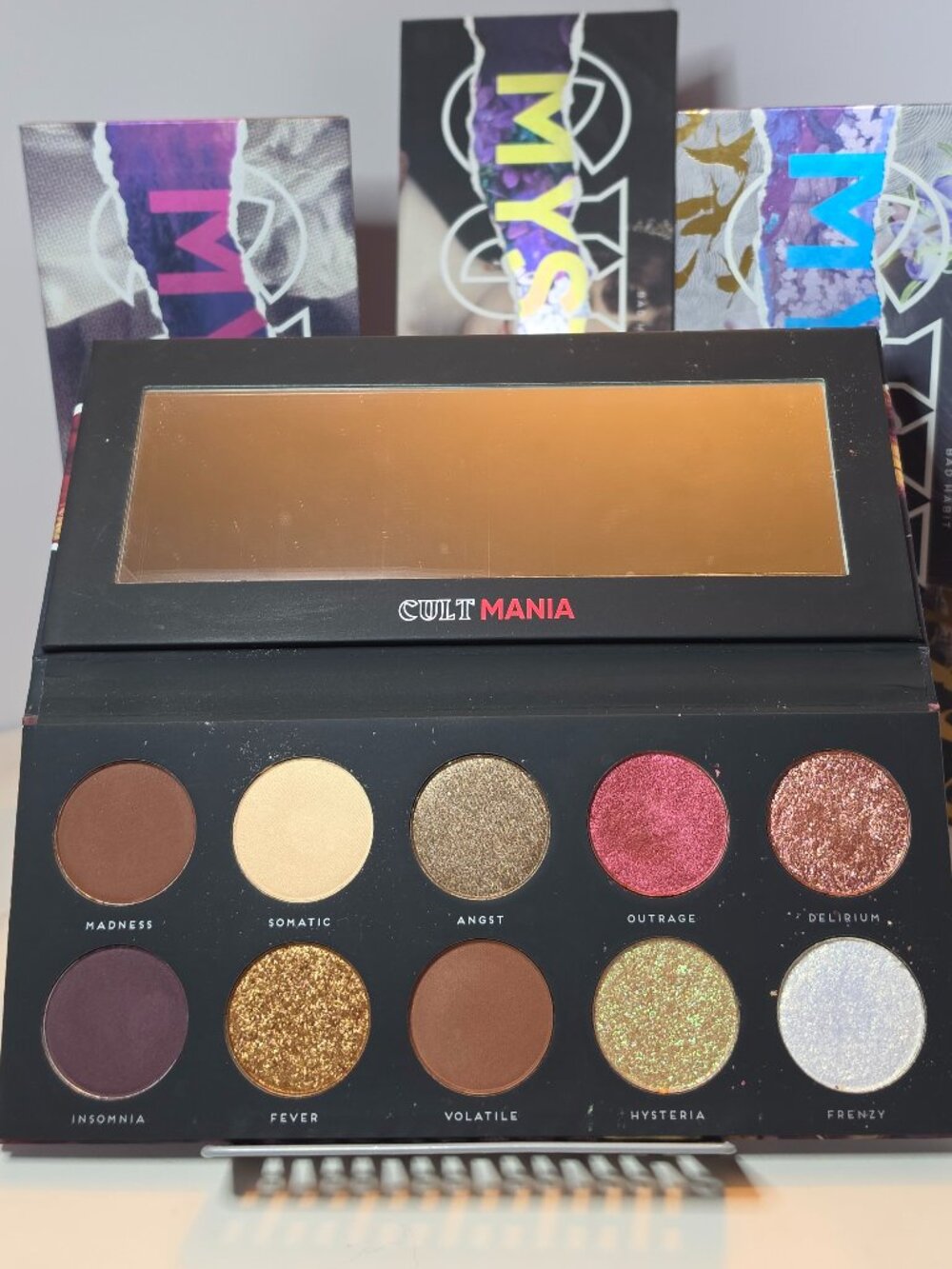 Bad Habit Beauty Cult Mania Eyeshadow Palette